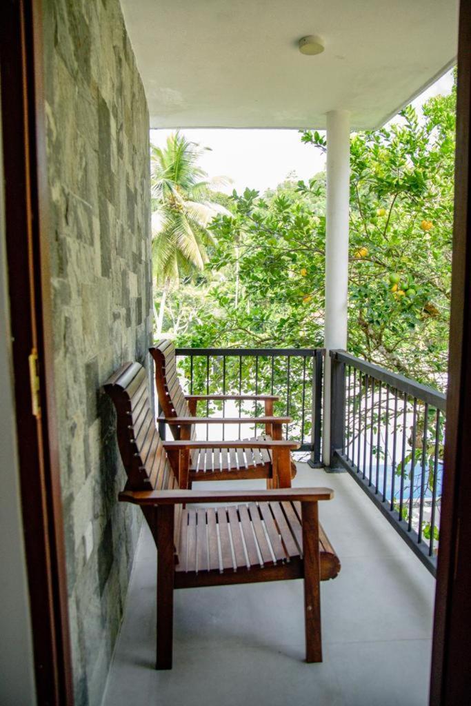 Healand Holiday Bungalow And Restaurant Deniyaya Exterior photo